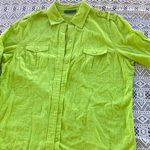 Karen Scott green button down top